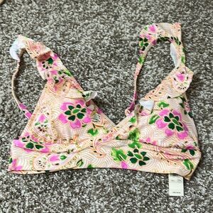 Never worn Aerie bikini top size large